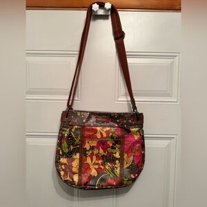 Sakroots Artist Circle Crossbody, vibrant floral print.
